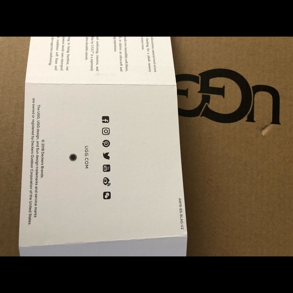 UGG Chevonne rain boots - Picture 7 of 9